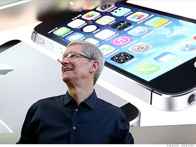 Doanh số iPhone tăng vọt, Apple báo lãi 'khủng'