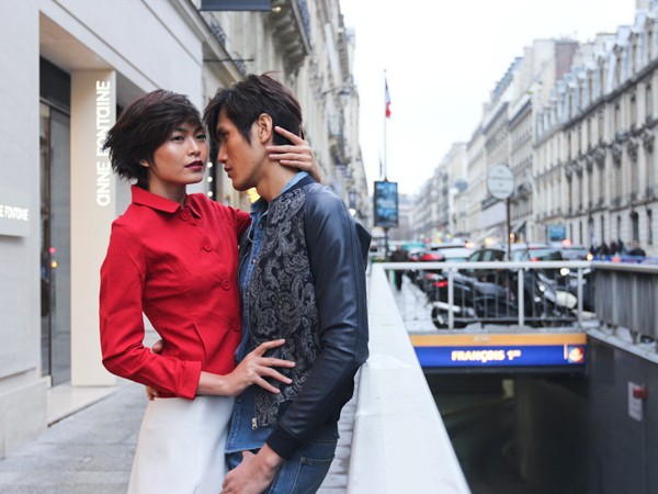 Trai gái Next Top âu yếm nhau trên đường phố Paris