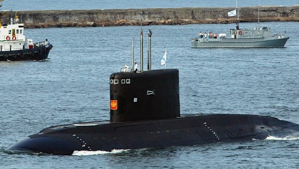 Tàu ngầm 'hố đen đại dương' sắp vượt biển về Việt Nam