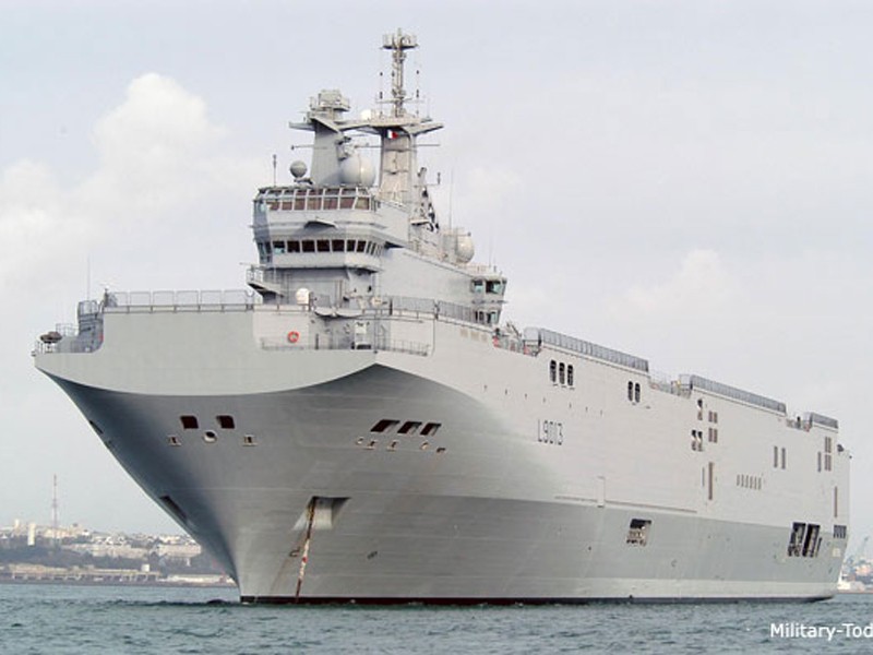 Pháp chính thức đồng ý bán tàu chiến tối tân cho Nga