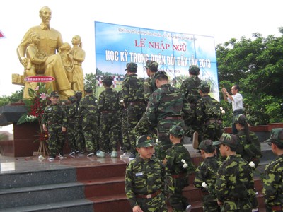 Chiến sĩ nhí tôi luyện