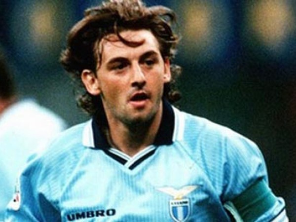 Cựu danh thủ Signori bị bắt vì bán độ