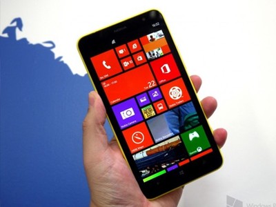 Lumia 1320 giá 7 triệu đến Việt Nam ngày 1/11