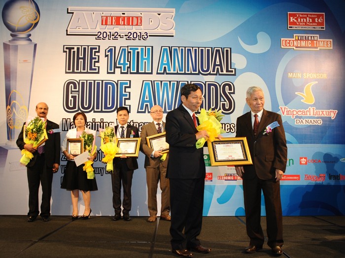 Vinpearl tiếp tục được vinh danh tại The Guide Award 2012 - 2013