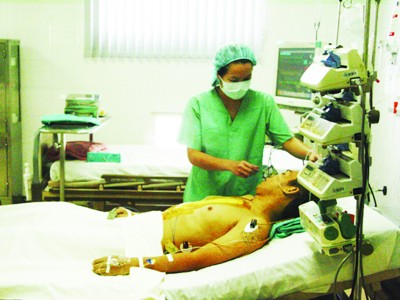 Bệnh nhân Trần Mậu Đức được ghép tim thành công tại Bệnh viện T.Ư Huế. Ảnh: Ngọc Văn