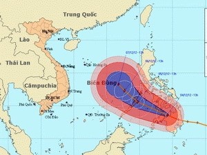 Siêu bão Bopha đang di chuyển nhanh về Biển Đông