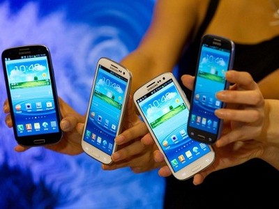 Galaxy S III giành ngôi vị smartphone phổ biến nhất từ tay iPhone