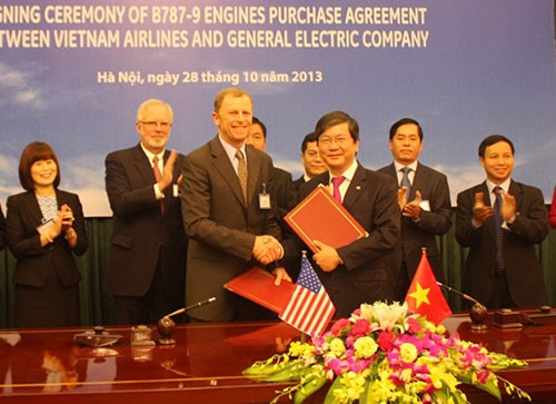 Vietnam Airlines ký hợp đồng kỷ lục với GE