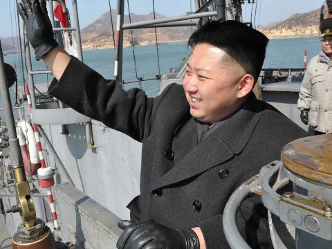 Ông Kim Jong Un trong chuyến thị sát một đơn vị hải quân