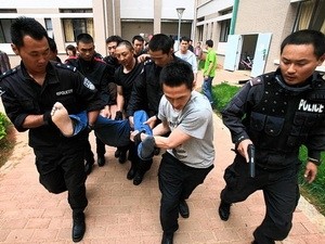 Trung Quốc bắt các quan chức dính tới tội phạm