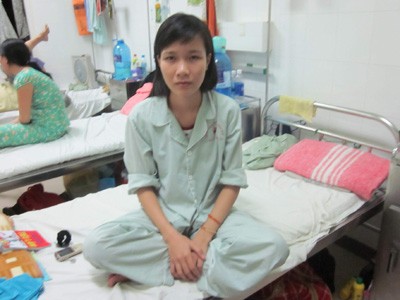 Nguyễn Thị Thanh trong một lần điều trị tại bệnh viện