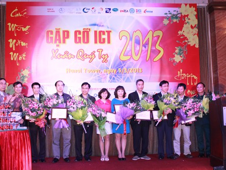 VNG đoạt giải Doanh nghiệp ICT tiêu biểu 2012