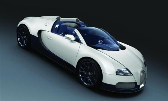 Bugatti trình diễn hai phiên bản Veyron đặc biệt