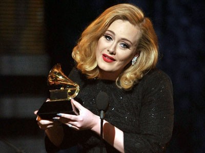 Grammy 54: Adele bật khóc với 6 giải thưởng