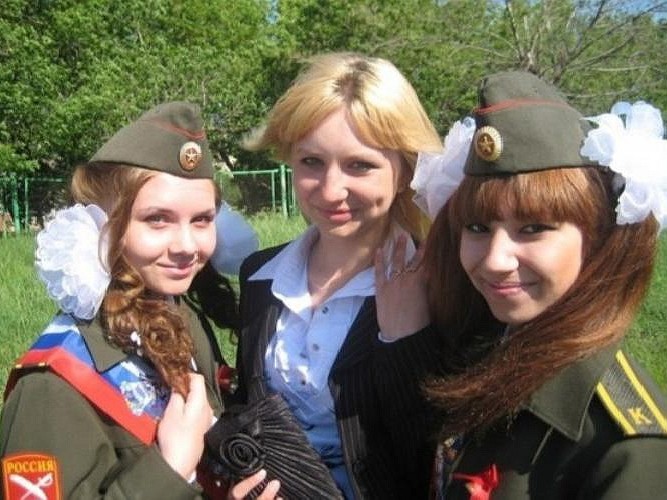 Nữ sinh quân đội Nga rạng ngời trong lễ tốt nghiệp