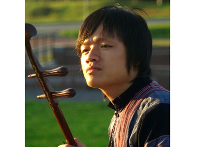Ngô Hồng Quang học Tây để chơi nhạc ta