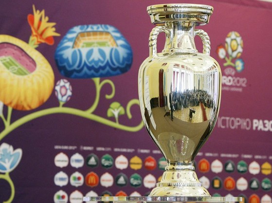 CĐV không còn háo hức với Euro 2012