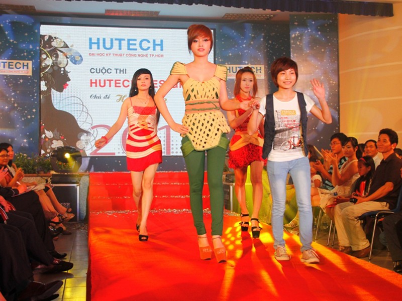 Sinh viên Ngọc Mai dành giải nhất Hutech Designer 2012