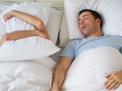 Ngủ ngáy làm tăng nguy cơ ung thư