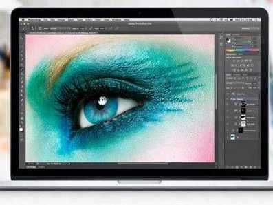 Apple bị kiện vì ảnh quảng cáo MacBook Pro Retina