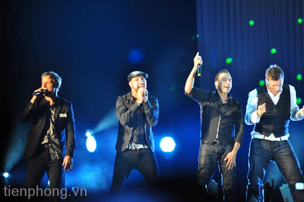 Việt Nam, Hà Nội và Backstreet Boys