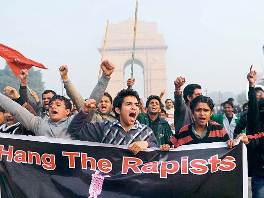 Biểu tình nổ ra khắp Ấn Độ sau vụ nữ sinh 23 tuổi chết vì bị cưỡng hiếp tập thể