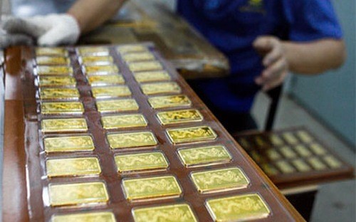 Giá vàng giảm 11,2 triệu đồng/lượng sau 1 năm