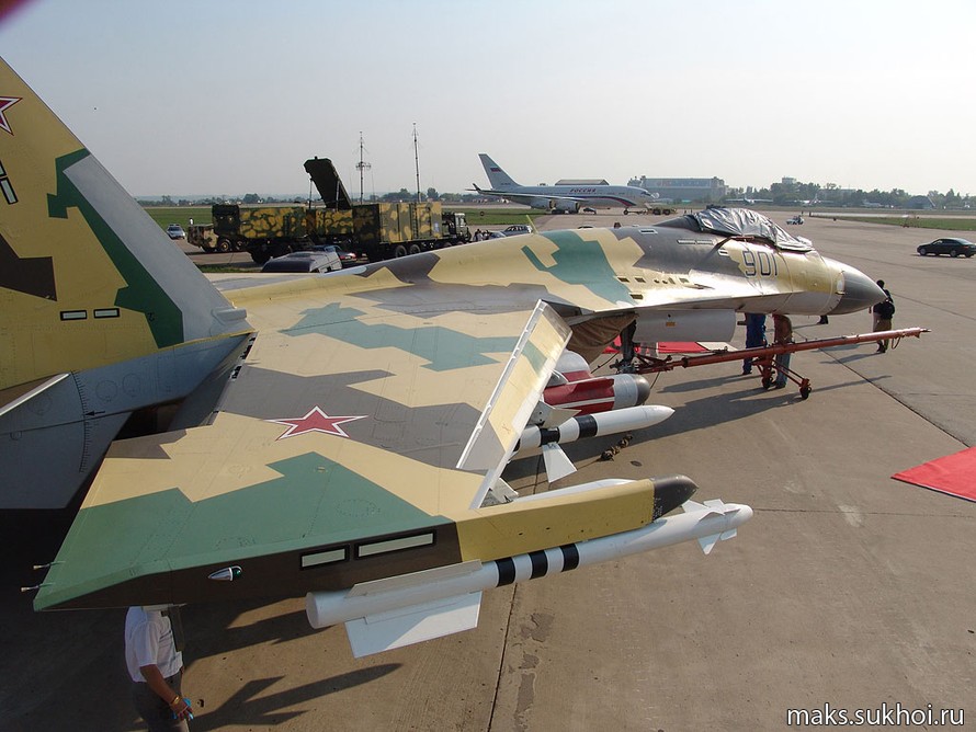 Tiêm kích Su-30MK2 đầu tiên về Indonesia