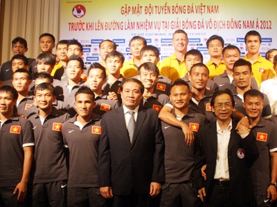 ĐTVN lên đường chinh phục AFF Suzuki cup 2012