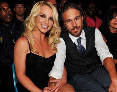Britney Spears hủy hôn, trả lại nhẫn 1 tỷ đồng