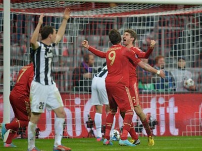 Bayern 2-0 Juventus: Hùm xám chắc chân