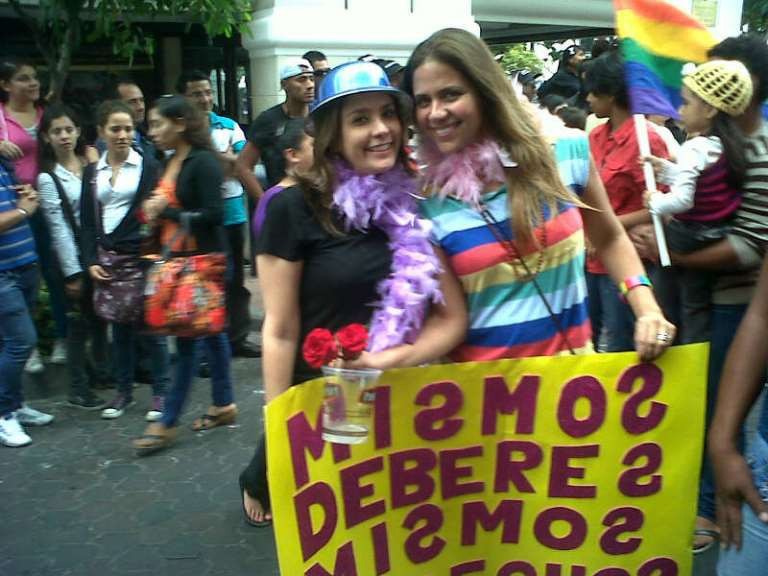 Đồng tính luyến ái là hợp pháp ở Ecuador nhưng trong xã hội, những người đồng tính và LGBT vẫn bị kỳ thị