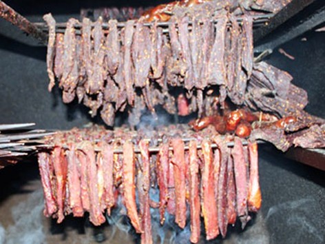 Thịt trâu gác bếp - món đặc sản địa phương được nhiều người đặt mua