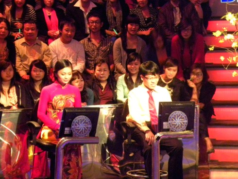 Quang Liêm ở trường quay ghi hình game show: "Ai là triệu phú"