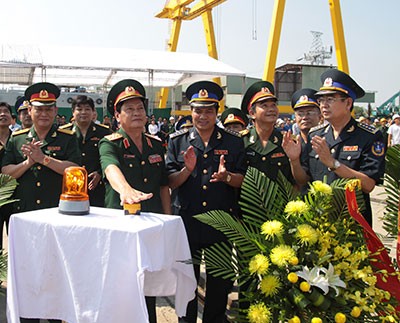 Cảnh sát biển Việt Nam tiếp nhận tàu hiện đại