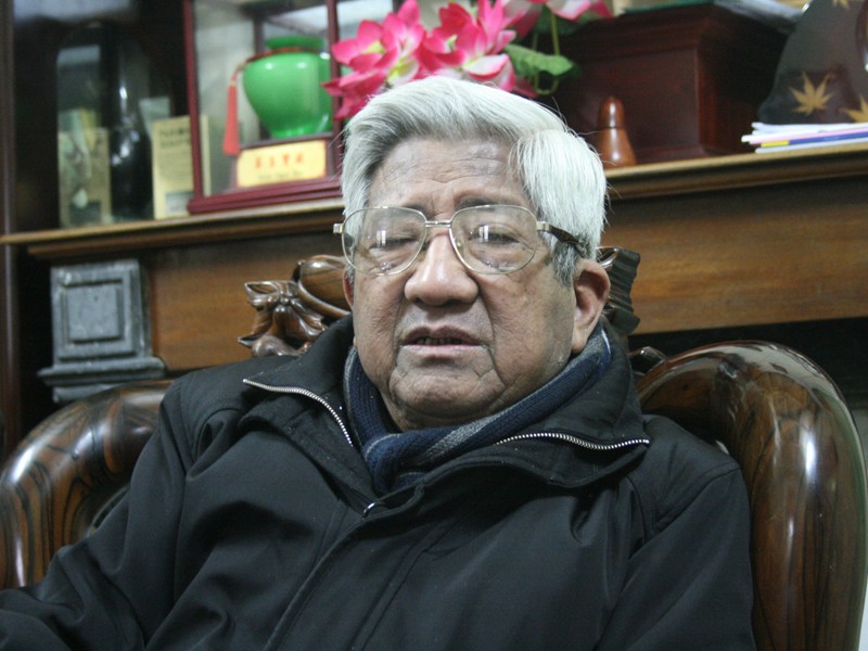 Ông Phạm Thế Duyệt trả lời phỏng vấn báo Tiền Phong. Ảnh: CN