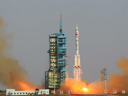 Tàu Trung Quốc bay lên quỹ đạo
