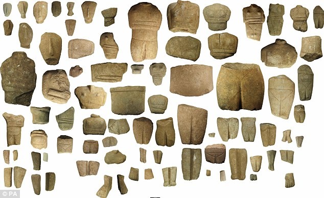 Bộ sưu tập đồ bằng đá cẩm thạch thuộc thời kỳ đồ đồng