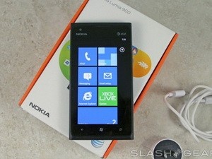 Nokia nhanh chóng vá lỗi kết nối ở mẫu Lumia 900