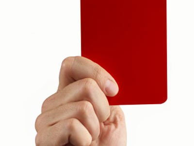 Phạt thẻ đỏ vợ