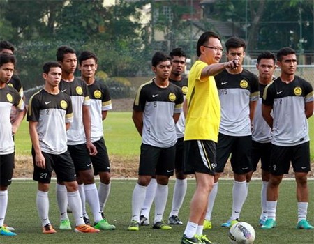 HLV Malaysia 'tuyên chiến' U23 Việt Nam