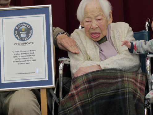Phụ nữ già nhất thế giới 114 tuổi