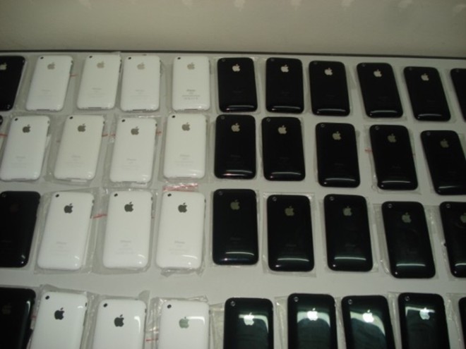 Công nghệ phù phép 'rác' thành iPhone 3GS tiền triệu