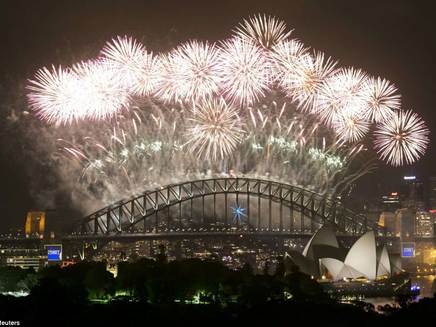 Màn pháo hoa ngoạn mục mừng năm mới ở Sydney, Úc, một trong những nước đón giao thừa sớm nhất thế giới