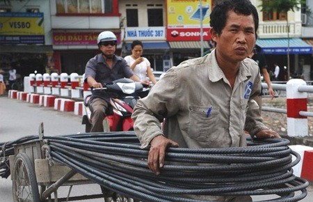 Kinh tế Việt Nam ‘có thể đã qua giai đoạn tồi tệ nhất’