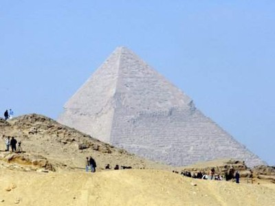 Phát hiện 17 kim tự tháp ở Ai Cập
