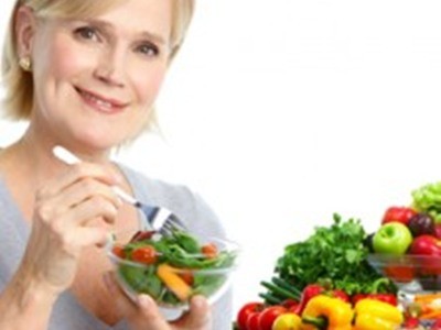 Trái cây và rau rất quan trọng với phụ nữ cao tuổi