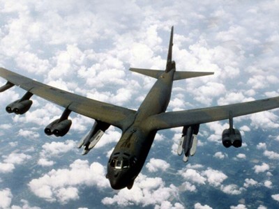 Sụp đổ 'thần tượng B-52'