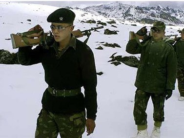 Ấn Độ, Trung Quốc đồng loạt rút quân khỏi vùng biên giới
