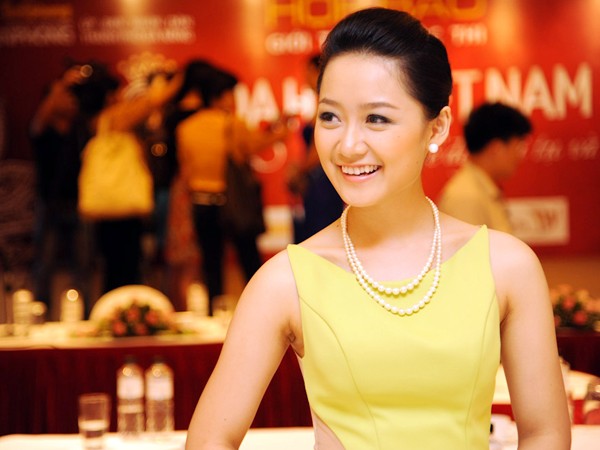 Ngắm người đẹp tại lễ 'khai màn' Hoa hậu Việt Nam 2012